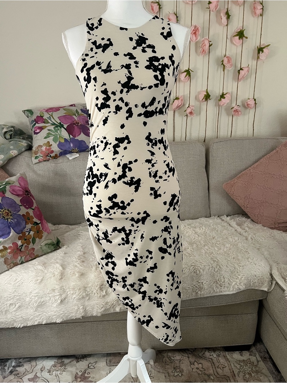 mts Cream and Black Asymmetrical Sleeveless Dress